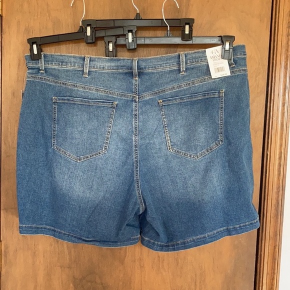 Gloria Vanderbilt Amanda Short w slimming panel denim flex 24W - Picture 3 of 17